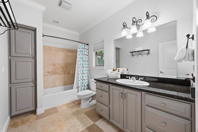 5052 Eureka Rd, Granite Bay, CA 95746