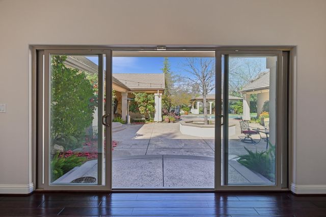 5052 Eureka Rd, Granite Bay, CA 95746