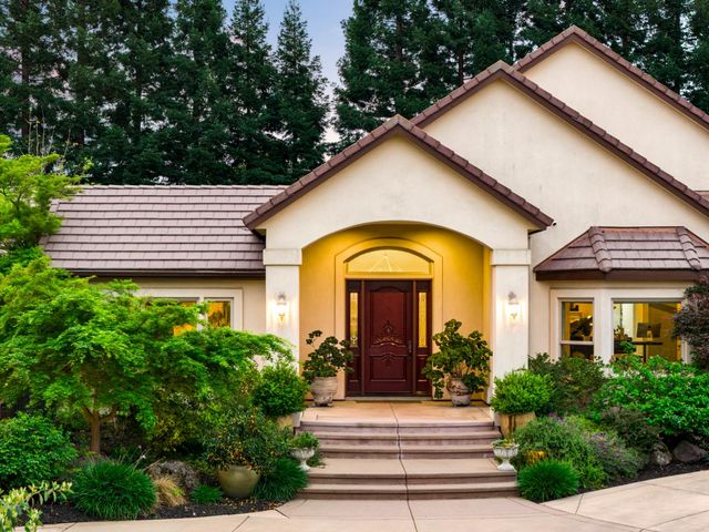 5052 Eureka Rd, Granite Bay, CA 95746