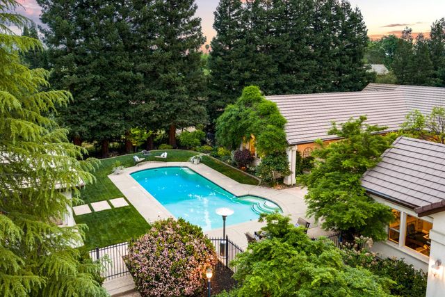 5052 Eureka Rd, Granite Bay, CA 95746