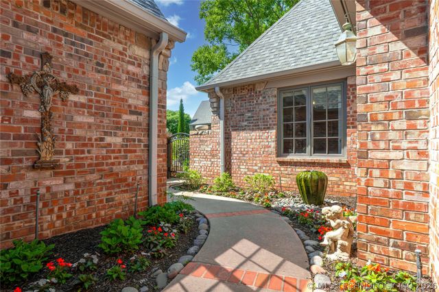 7738 E 102nd Street, Tulsa, OK 74133