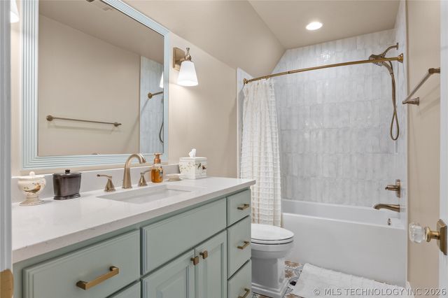 7738 E 102nd Street, Tulsa, OK 74133