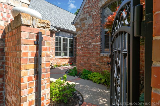 7738 E 102nd Street, Tulsa, OK 74133