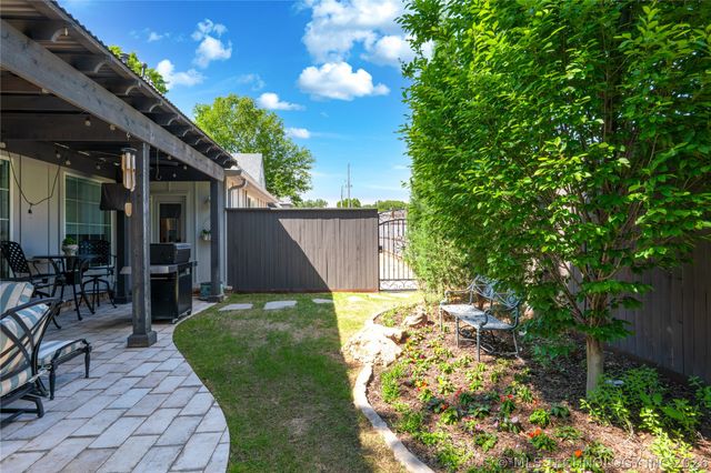 7738 E 102nd Street, Tulsa, OK 74133