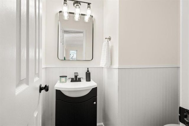 1805 Barrington NW, Marietta, GA 30066