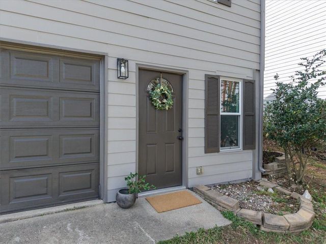 1805 Barrington NW, Marietta, GA 30066