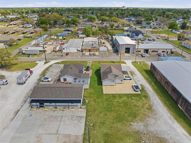 2517 Ryan Street, Lake Charles, LA 70601