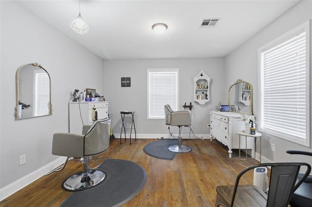 2517 Ryan Street, Lake Charles, LA 70601