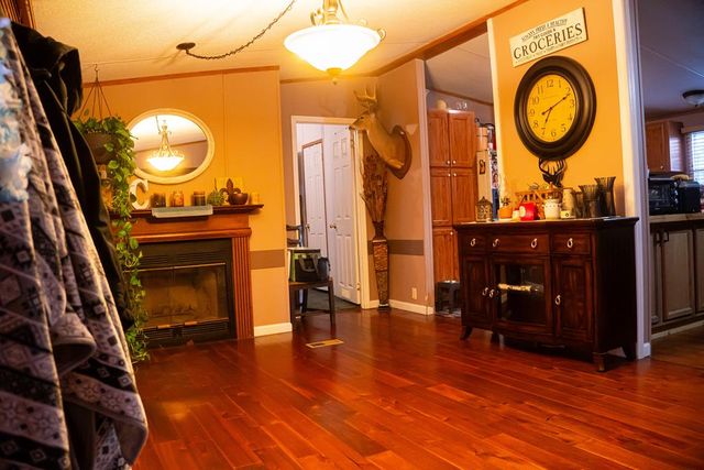 272 Old Utility Road, Rocky Face, GA 30740