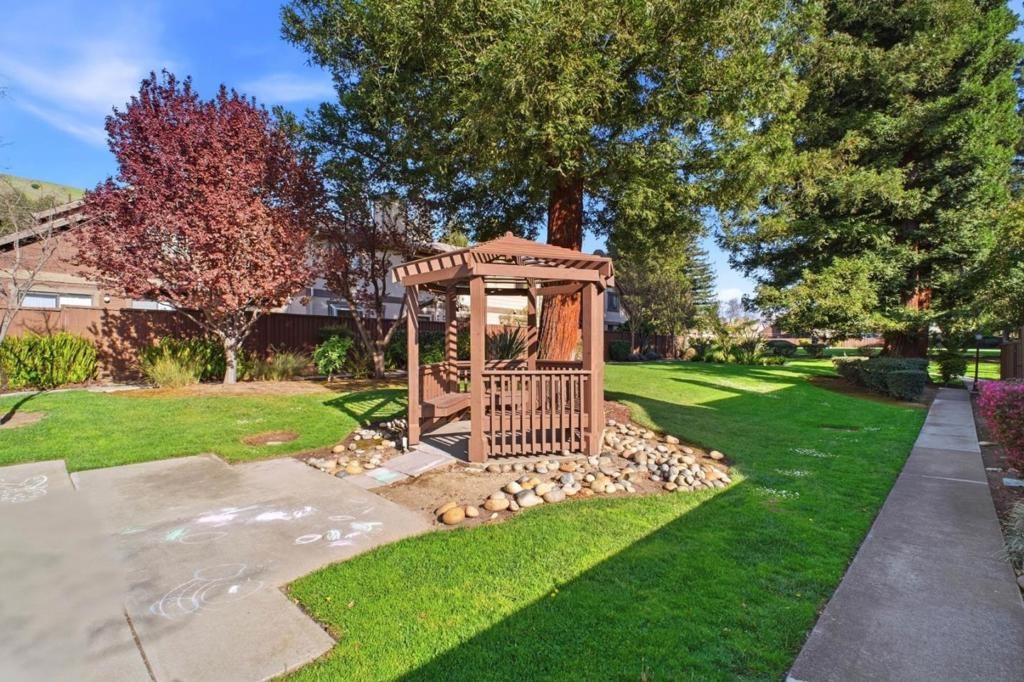 Image 35 of property listing at 36004 Vallee Terrace, Fremont, CA 94536