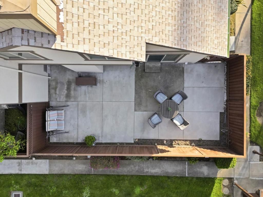 Image 42 of property listing at 36004 Vallee Terrace, Fremont, CA 94536