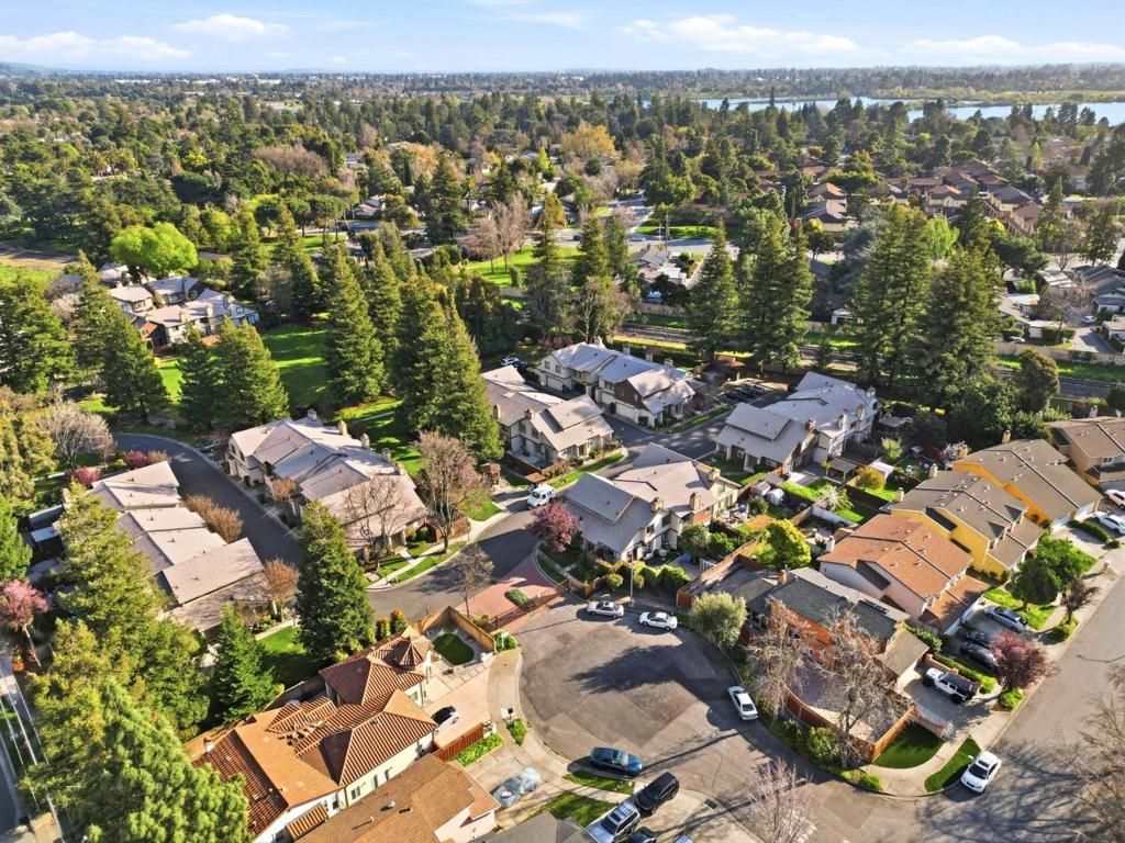 Image 44 of property listing at 36004 Vallee Terrace, Fremont, CA 94536