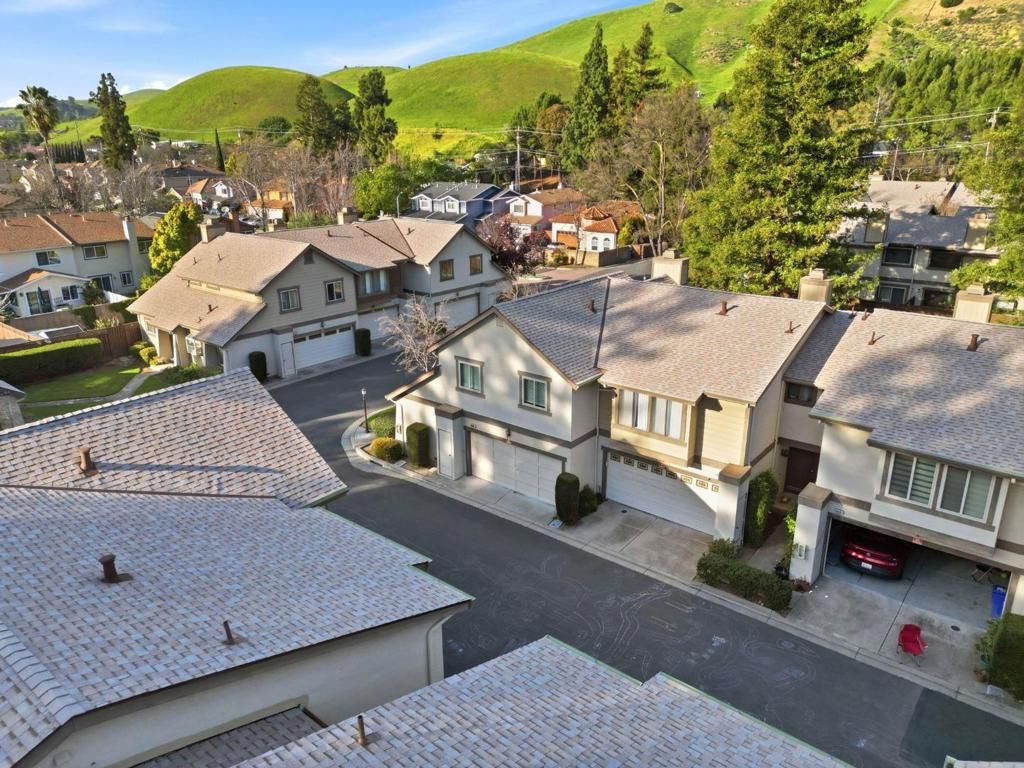 Image 46 of property listing at 36004 Vallee Terrace, Fremont, CA 94536