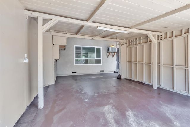 5900 64th St, Sacramento, CA 95824