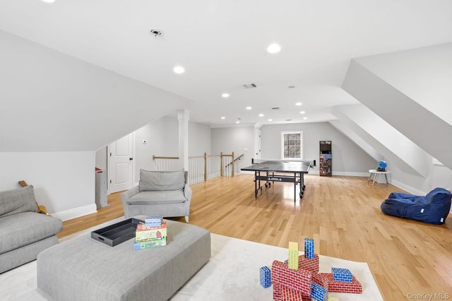 16 Hall Road, Briarcliff Manor, NY 10510