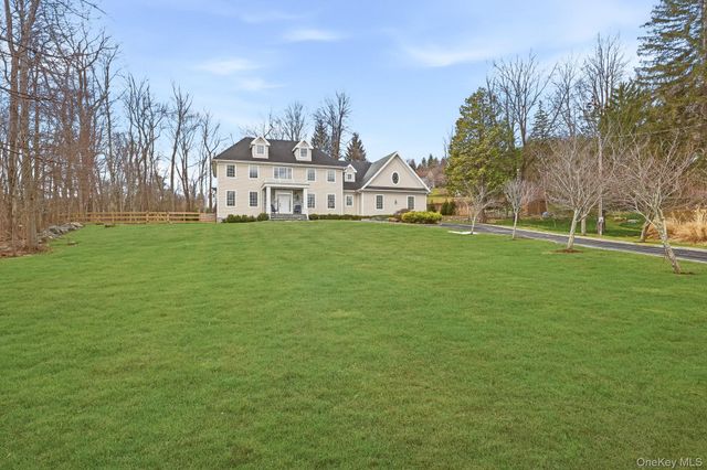 16 Hall Road, Briarcliff Manor, NY 10510