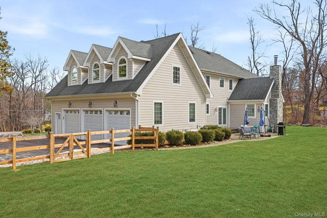 16 Hall Road, Briarcliff Manor, NY 10510