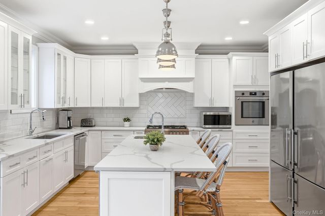 16 Hall Road, Briarcliff Manor, NY 10510