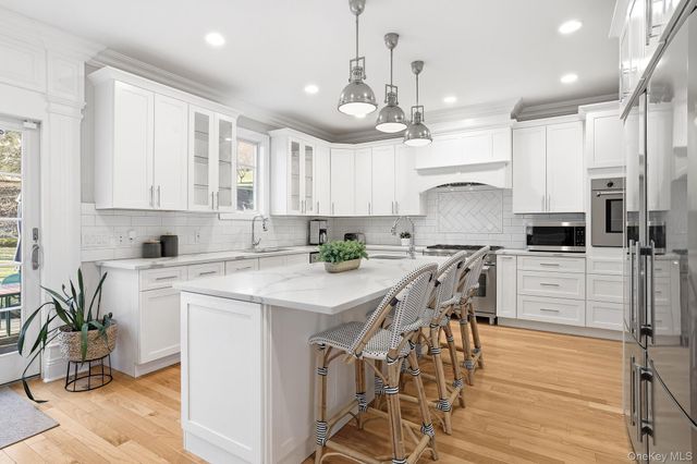 16 Hall Road, Briarcliff Manor, NY 10510