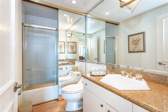 9000 Cynthia St 306, West Hollywood, CA 90069