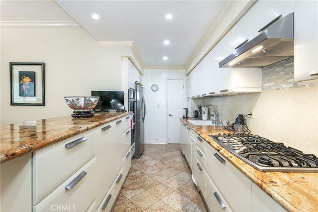 9000 Cynthia St 306, West Hollywood, CA 90069