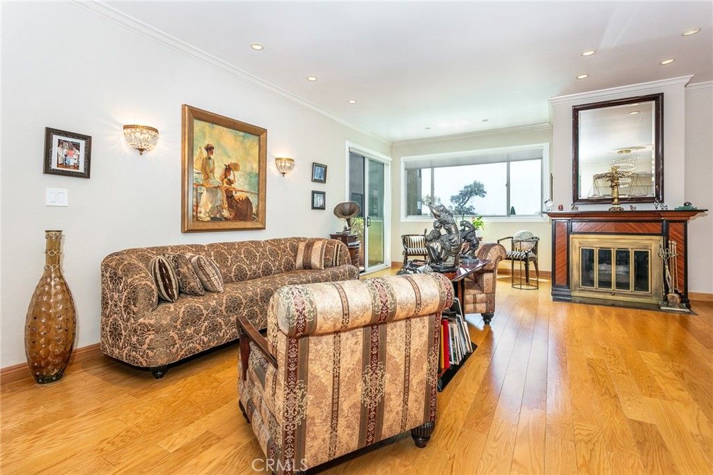 9000 Cynthia St 306, West Hollywood, CA 90069 — photo 4