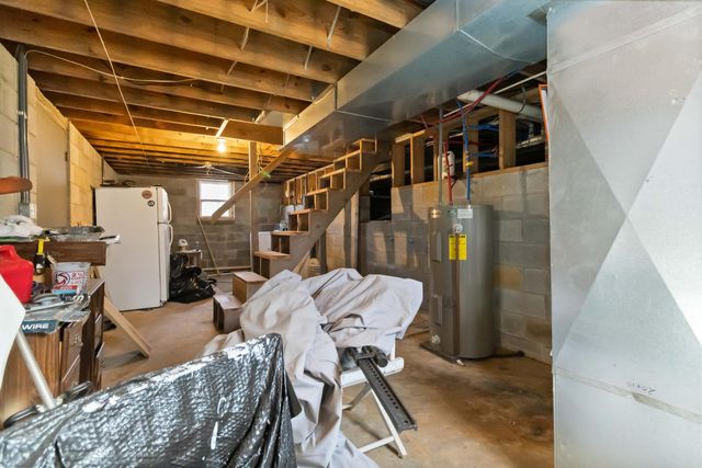 112 R. Russell Road, Russell Springs, KY 42642