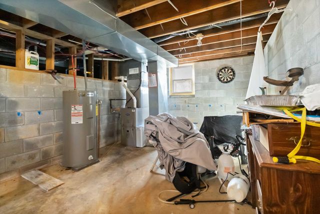 112 R. Russell Road, Russell Springs, KY 42642