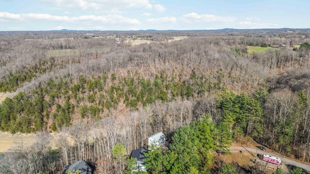 112 R. Russell Road, Russell Springs, KY 42642