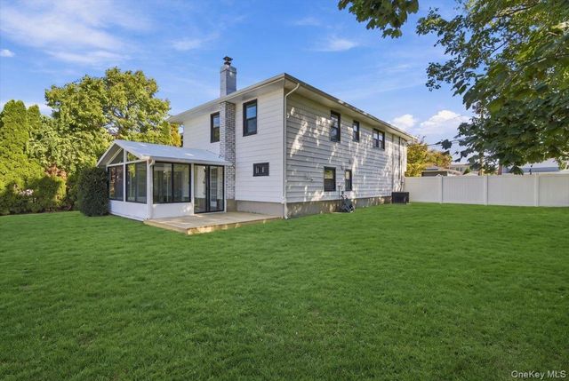 9 John Street, Bethpage, NY 11714