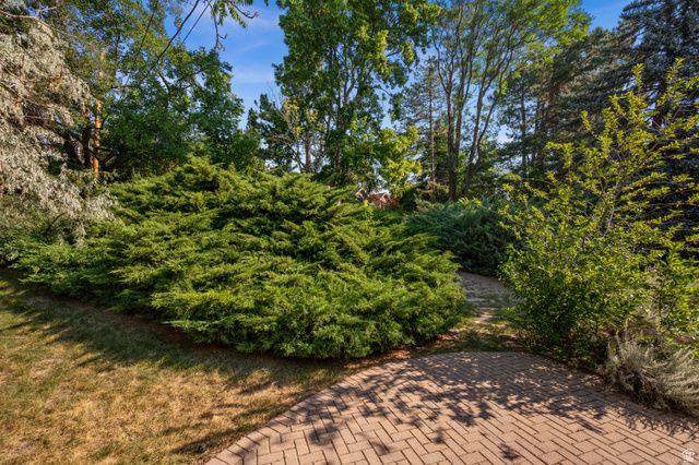 1803 E ORCHARD DR, Millcreek, UT 84106
