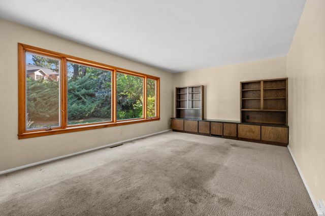 1803 E ORCHARD DR, Millcreek, UT 84106