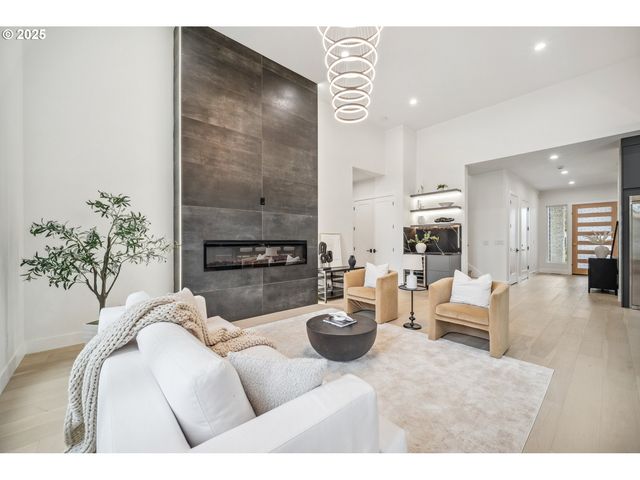 10707 Se 13TH Cir, Vancouver, WA 98664