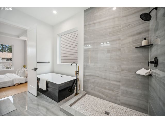 10707 Se 13TH Cir, Vancouver, WA 98664