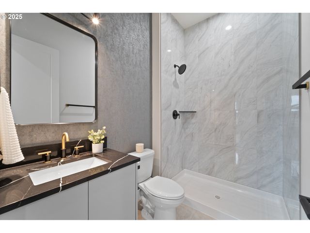 10707 Se 13TH Cir, Vancouver, WA 98664