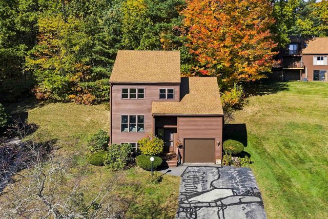 19 Gloucester Lane, Nashua, NH 03063