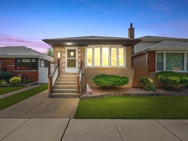 10324 S Sacramento Avenue, Chicago, IL 60655