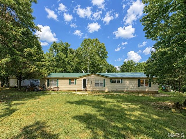 600 Hidden Lake Road, De Soto, MO 63020