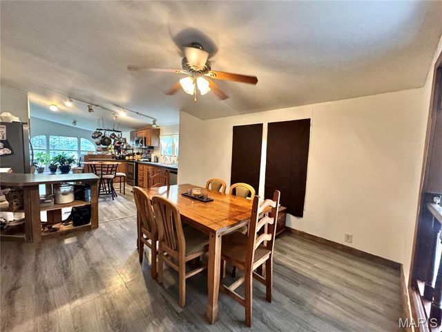 600 Hidden Lake Road, De Soto, MO 63020
