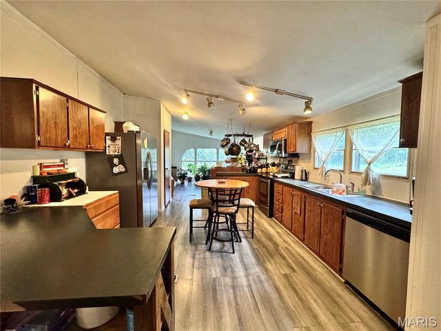 600 Hidden Lake Road, De Soto, MO 63020