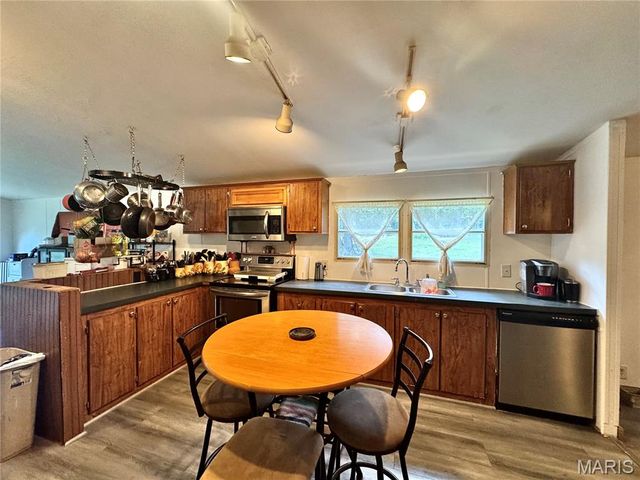 600 Hidden Lake Road, De Soto, MO 63020