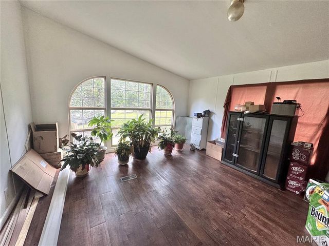 600 Hidden Lake Road, De Soto, MO 63020