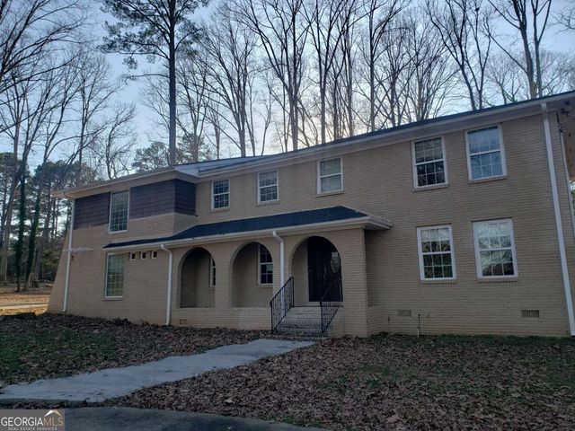 110 Chippewa Court, Riverdale, GA 30296