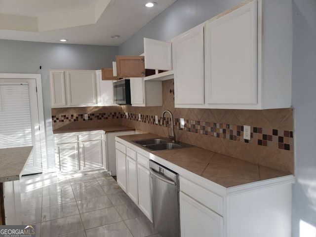 110 Chippewa Court, Riverdale, GA 30296