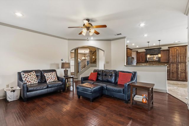 107 WATERS EDGE CV, Atoka, TN 38004