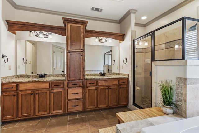 107 WATERS EDGE CV, Atoka, TN 38004