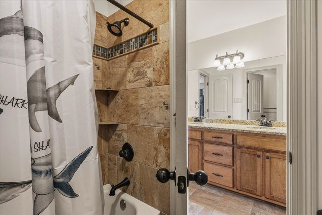 107 WATERS EDGE CV, Atoka, TN 38004