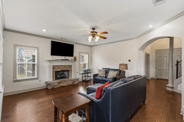 107 WATERS EDGE CV, Atoka, TN 38004