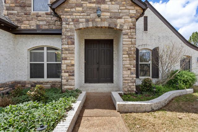 107 WATERS EDGE CV, Atoka, TN 38004