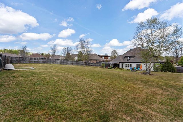 107 WATERS EDGE CV, Atoka, TN 38004
